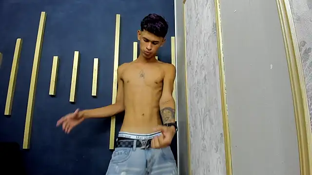 Snapshot of Just_D4v7 chatting on October 4, 2025, 7:34 pm Just D4v7 online show from October 4, 2025, 7:34 pm