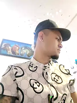 Snapshot of gaeldavid chatting on November 8, 2025, 3:50 am gaeldavid online show from November 8, 2025, 3:50 am