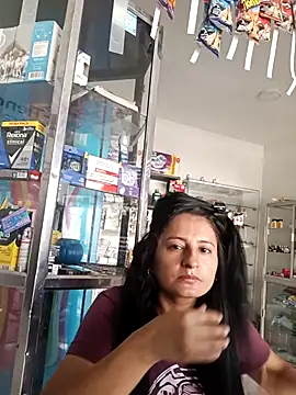 Titiss8921 online show from September 24, 2025, 1:14 pm