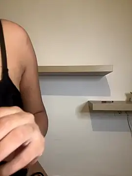 Snapshot of Fatiel1256 chatting on November 8, 2025, 11:25 pm Fatiel1256 online show from November 8, 2025, 11:25 pm