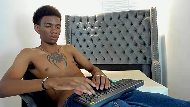 nero reyd online show from May 11, 2026, 7:22 pm