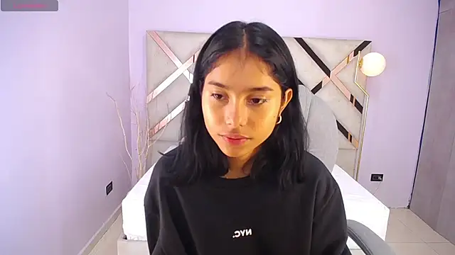 Milaa Star  online show from February 15, 2026, 3:25 am