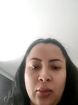 MayteCullen online show from October 22, 2025, 5:45 pm