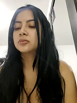 MayteCullen online show from October 25, 2025, 6:43 am