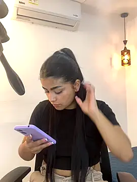 kylerose07 online show from September 24, 2025, 4:05 am