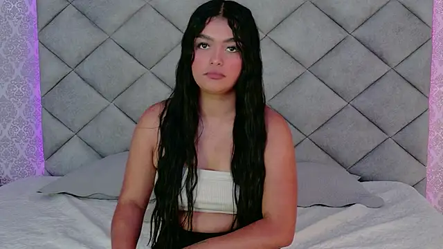 kylerose07 online show from October 24, 2025, 12:45 pm