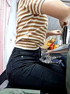 Snapshot of irina_hana chatting on February 28, 2026, 1:17 am irina hana online show from February 28, 2026, 1:17 am