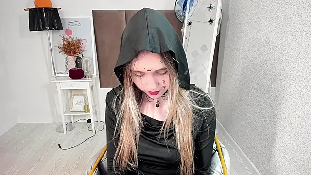 Snapshot of Vel1ka chatting on October 28, 2025, 10:08 am Vel1ka online show from October 28, 2025, 10:08 am