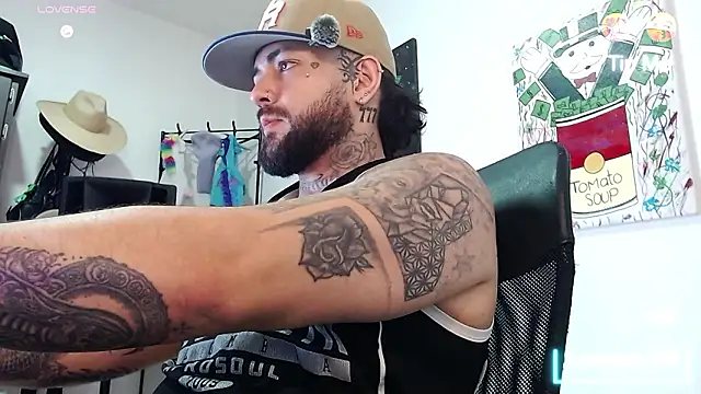 nicolastorres99 online show from March 16, 2026, 3:12 am