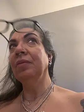 dieseldame1313 online show from January 28, 2025, 8:14 am