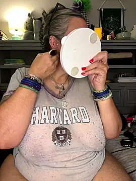 dieseldame1313 online show from January 9, 2026, 1:30 am