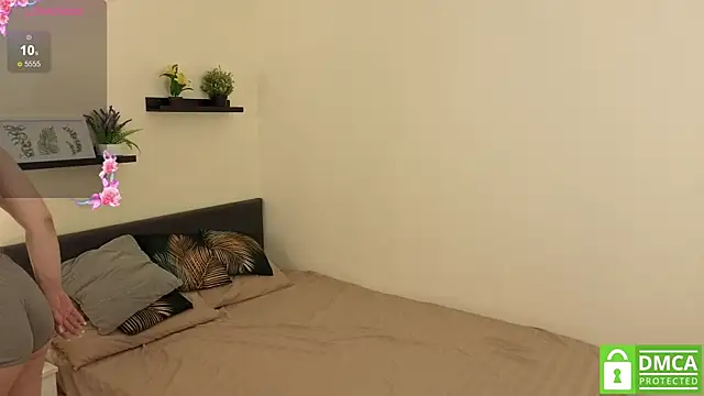 Bonnie Nunez online show from October 18, 2025, 6:08 pm