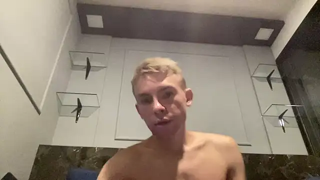 Mike211131 online show from September 12, 2025, 5:24 pm