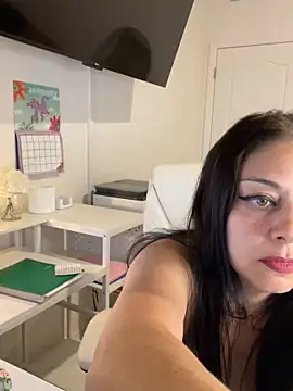 delinalake online show from December 19, 2025, 11:12 pm