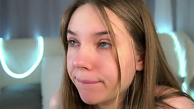 KarriBrownd online show from February 5, 2026, 1:10 am