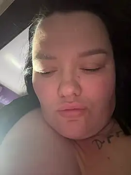 SunnyLeila2101 online show from April 30, 2026, 8:57 pm