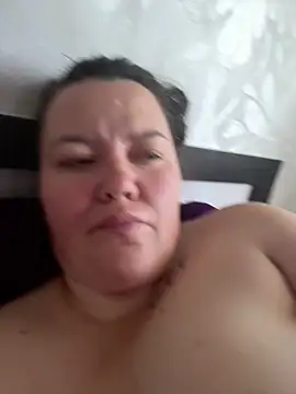 SunnyLeila2101 online show from June 9, 2026, 6:36 am