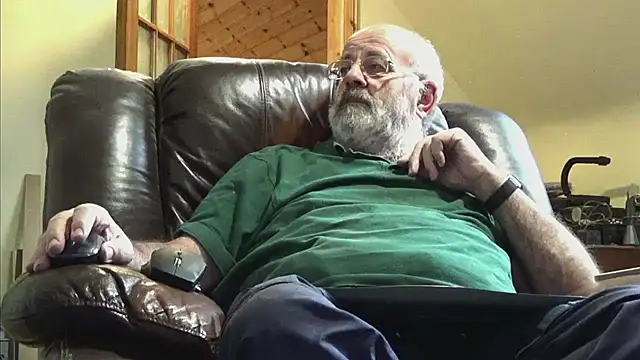 janzer13 online show from September 14, 2025, 12:48 pm