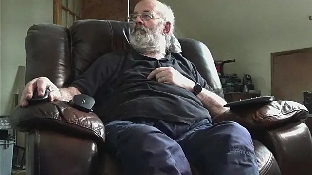 janzer13 online show from February 5, 2026, 2:00 pm