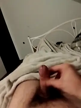 Snapshot of tip_hard_cock chatting on September 25, 2025, 7:06 pm tip hard cock online show from September 25, 2025, 7:06 pm