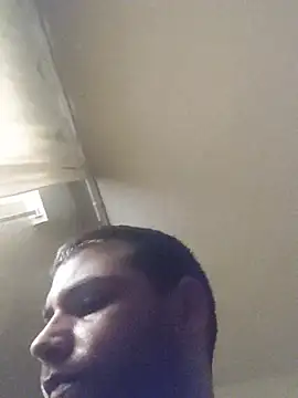 LoboSolitariooy online show from February 10, 2026, 4:33 pm