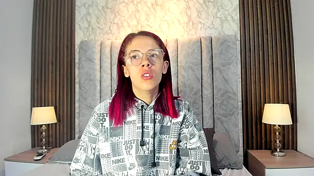 Snapshot of melodyvega0591 chatting on October 8, 2025, 10:46 am melodyvega0591 online show from October 8, 2025, 10:46 am