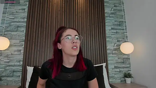 Snapshot of melodyvega0591 chatting on October 19, 2025, 6:41 pm melodyvega0591 online show from October 19, 2025, 6:41 pm