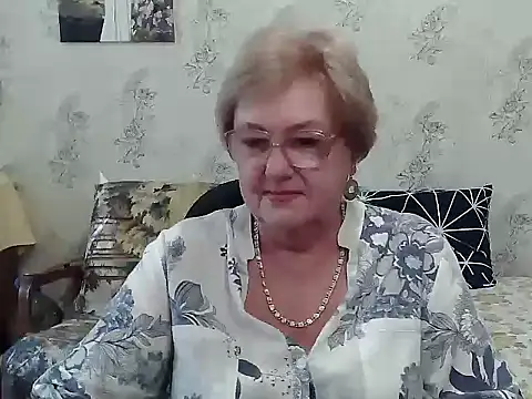 Renata62011 online show from September 16, 2025, 11:11 am