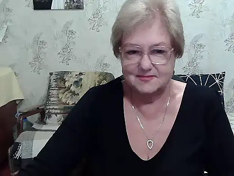 Renata62011 online show from September 17, 2025, 3:30 am