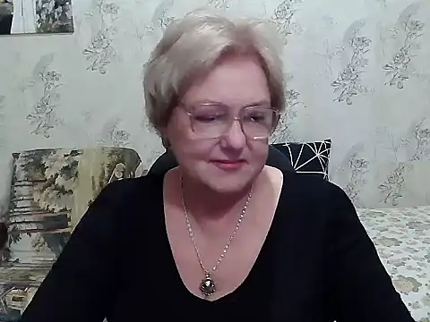 Snapshot of Renata62011 chatting on September 20, 2025, 2:45 am Renata62011 online show from September 20, 2025, 2:45 am