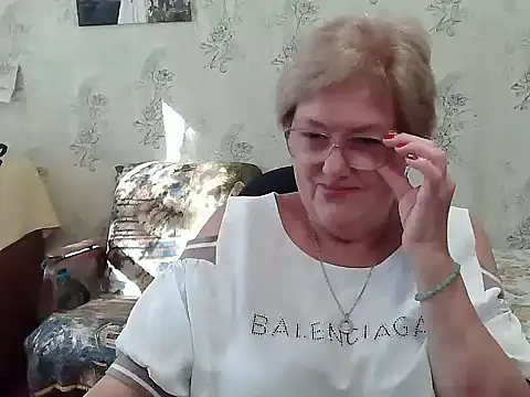 Snapshot of Renata62011 chatting on September 23, 2025, 11:35 am Renata62011 online show from September 23, 2025, 11:35 am