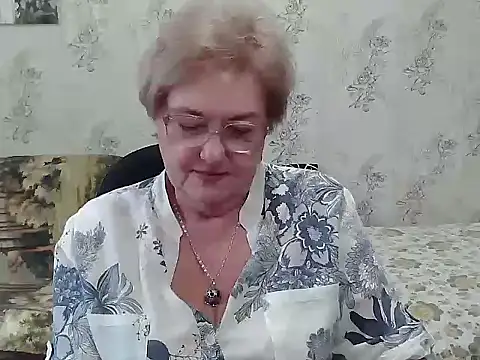 Snapshot of Renata62011 chatting on October 20, 2025, 11:21 am Renata62011 online show from October 20, 2025, 11:21 am