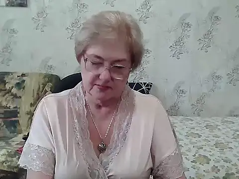 Snapshot of Renata62011 chatting on October 22, 2025, 11:32 am Renata62011 online show from October 22, 2025, 11:32 am