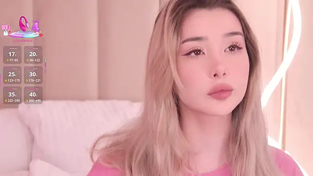 Snapshot of Nesolla chatting on February 16, 2026, 7:43 pm Nesolla online show from February 16, 2026, 7:43 pm