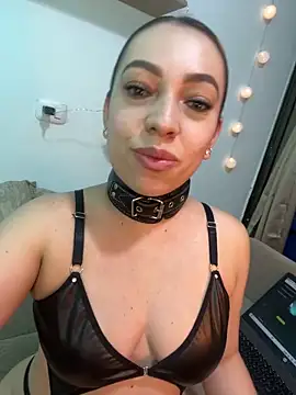 Moon Blake online show from September 12, 2025, 3:28 am