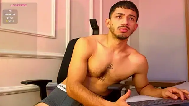 ArturoCardona  online show from January 15, 2026, 2:10 pm