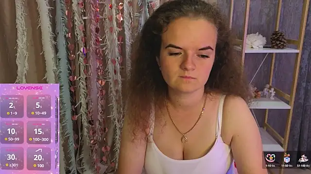 Luisa Rosee online show from September 28, 2025, 7:19 pm