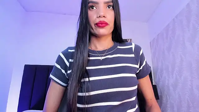 kaylaadams7 online show from December 21, 2025, 11:39 am