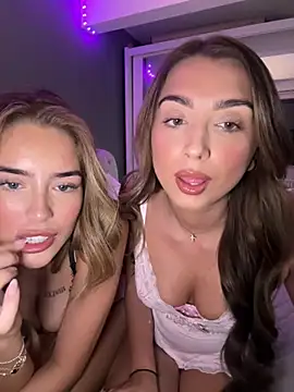 ellariverss online show from August 2, 2026, 11:47 pm