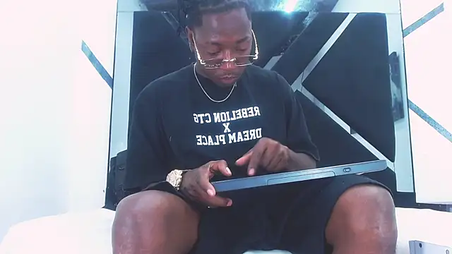 Black Fire10 online show from September 25, 2025, 5:05 pm