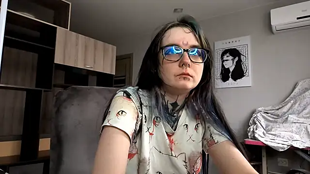 HighelikeGirl online show from November 6, 2025, 7:09 am