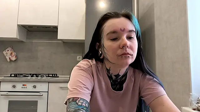 HighelikeGirl online show from March 5, 2026, 6:09 am