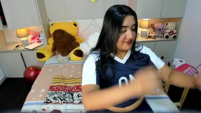 Snapshot of LilyWhitney chatting on March 27, 2026, 4:07 am LilyWhitney online show from March 27, 2026, 4:07 am