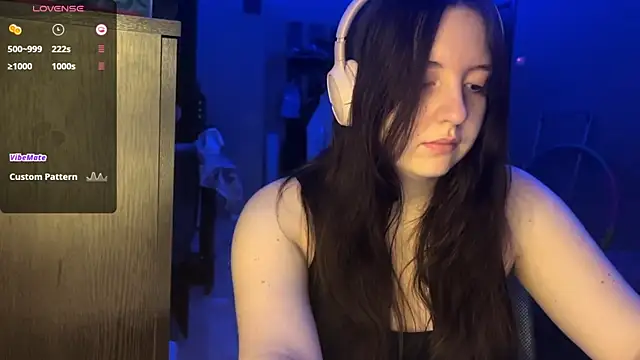 Snapshot of LauretteRagar chatting on October 3, 2025, 5:10 pm LauretteRagar online show from October 3, 2025, 5:10 pm