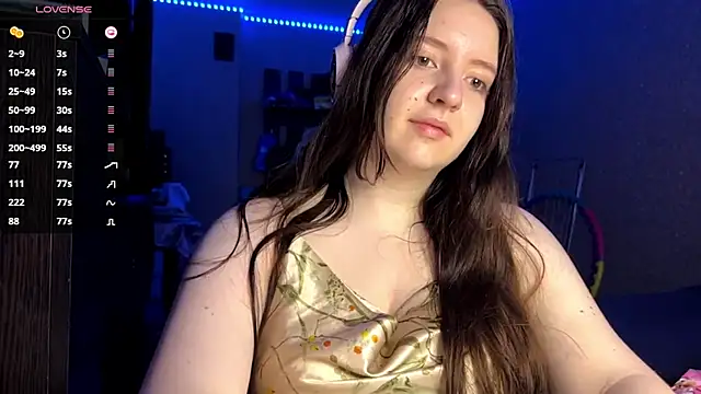 Snapshot of LauretteRagar chatting on October 8, 2025, 5:10 pm LauretteRagar online show from October 8, 2025, 5:10 pm