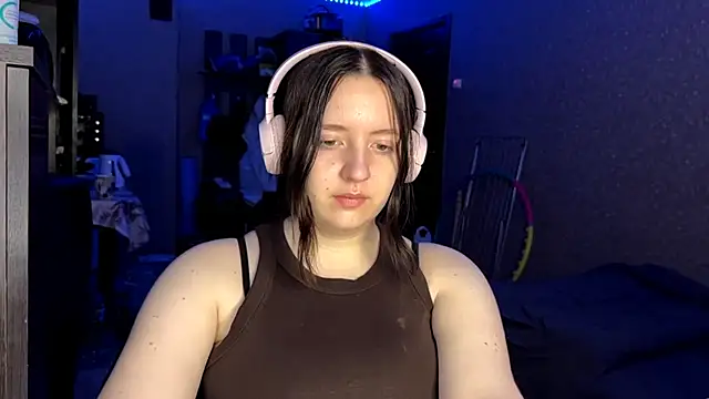 Snapshot of LauretteRagar chatting on October 16, 2025, 5:36 pm LauretteRagar online show from October 16, 2025, 5:36 pm