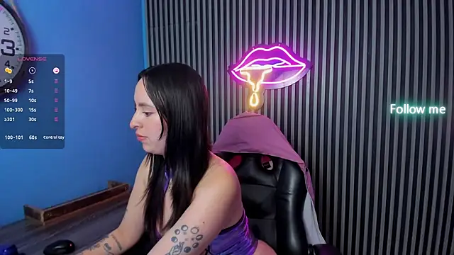 Snapshot of lunavelvet15 chatting on September 23, 2025, 11:35 am lunavelvet15 online show from September 23, 2025, 11:35 am