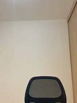 Snapshot of LauraCatalina chatting on September 15, 2025, 10:59 am LauraCatalina online show from September 15, 2025, 10:59 am