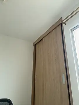 Snapshot of LauraCatalina chatting on October 11, 2025, 12:04 pm LauraCatalina online show from October 11, 2025, 12:04 pm