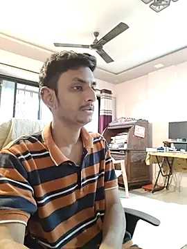 yung cplz online show from December 19, 2025, 8:10 am